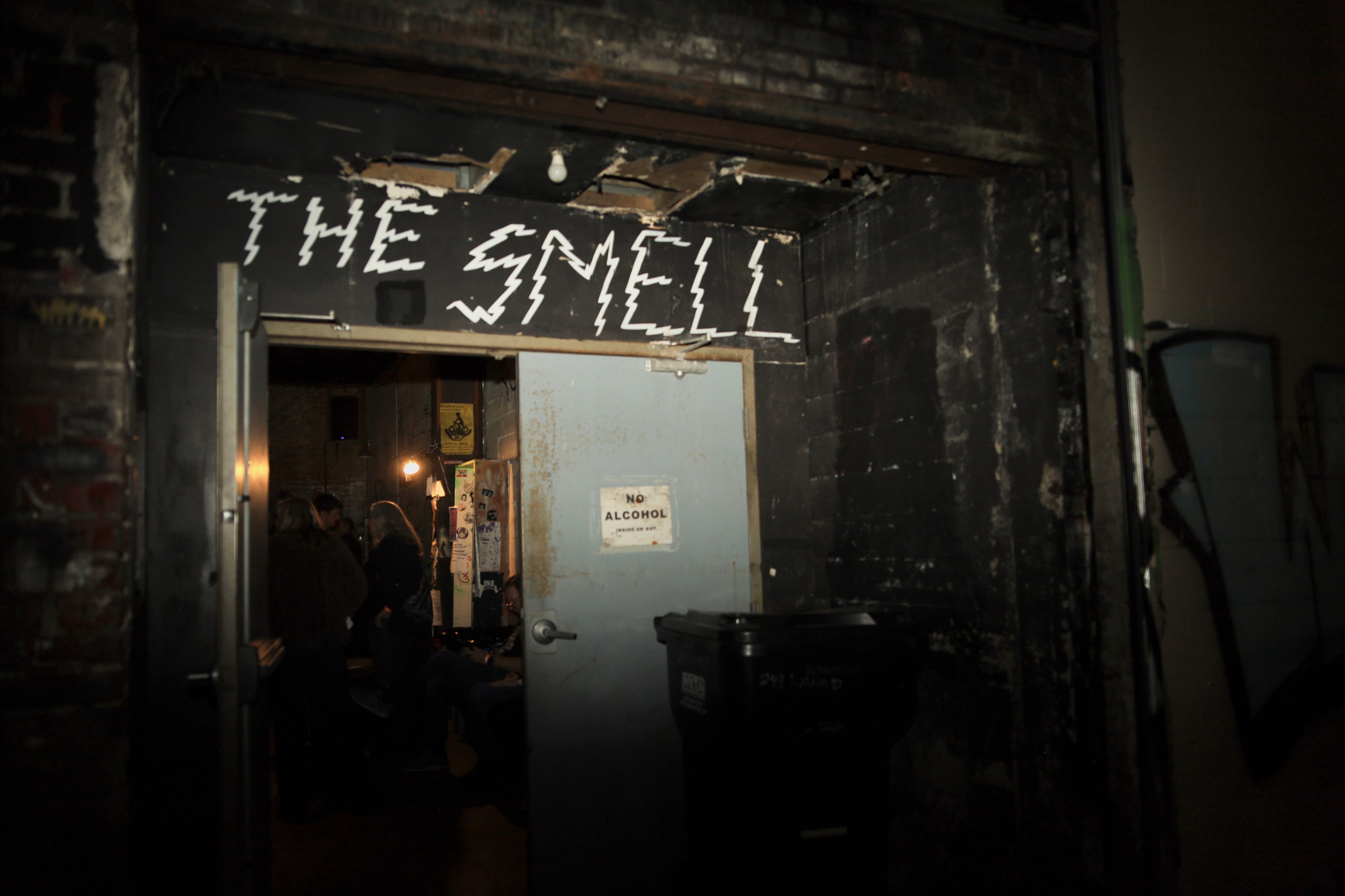 The Smell: Does the experimental music venue really smell? – Annenberg Media
